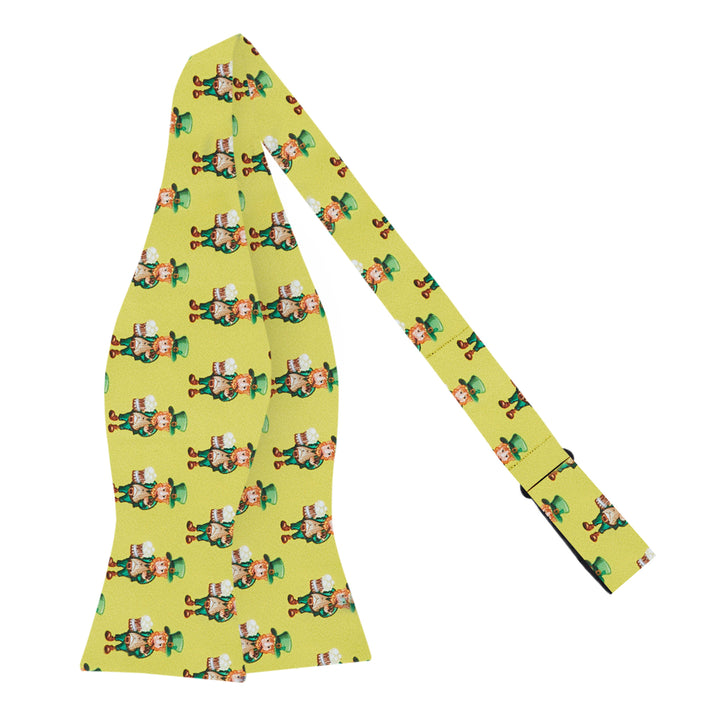 St. Patrick's Day Leprechaun Holding Drinks Self-Tie Bow Tie - Yellow
